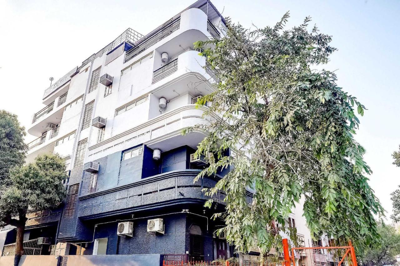 Collection O 71756 Hotel Silver Arrow Near Pacific Mall Tagore Garden Дели Экстерьер фото